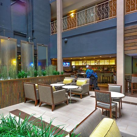 Embassy Suites By Hilton Denver Central Park Interieur foto