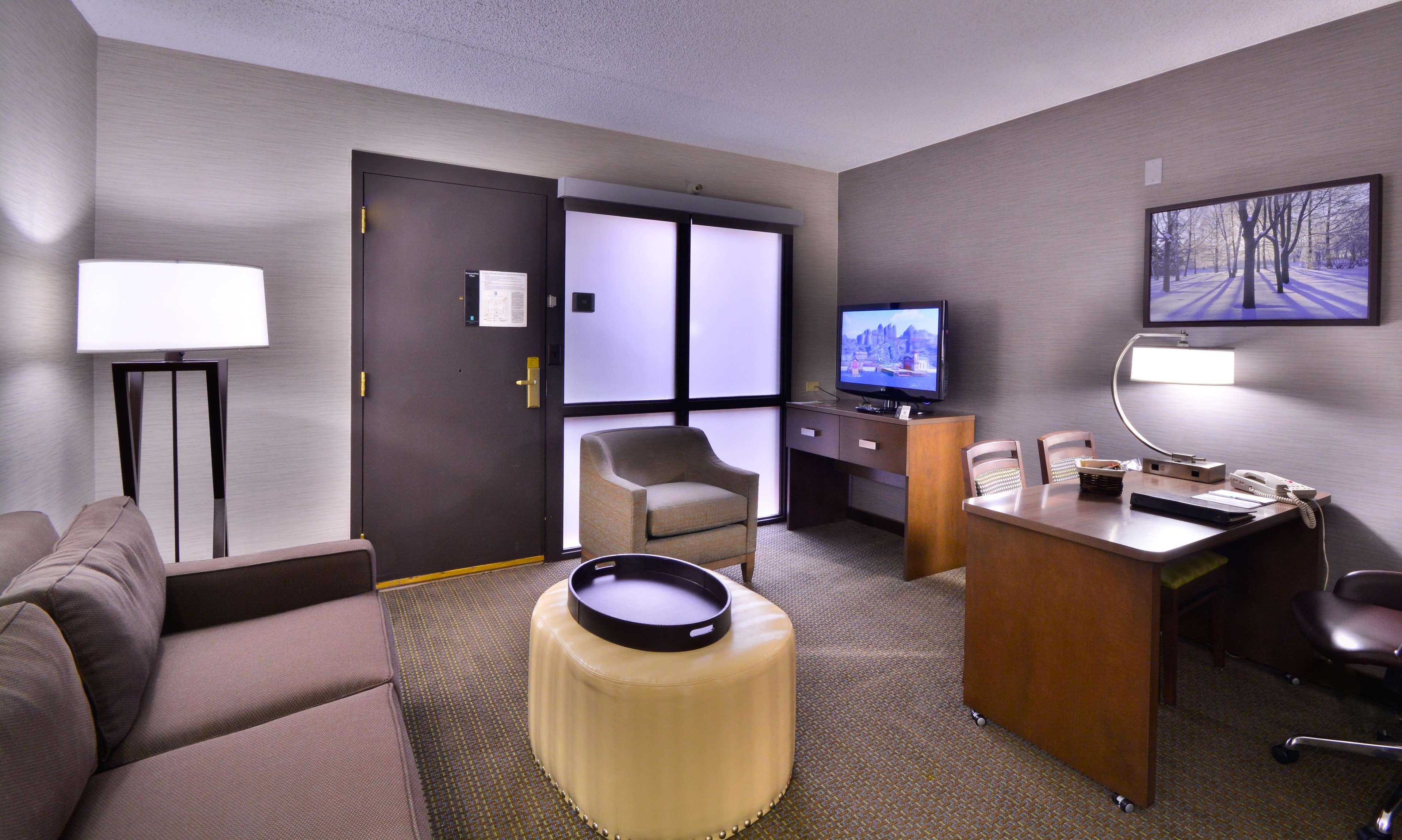 Embassy Suites By Hilton Denver Central Park Kamer foto