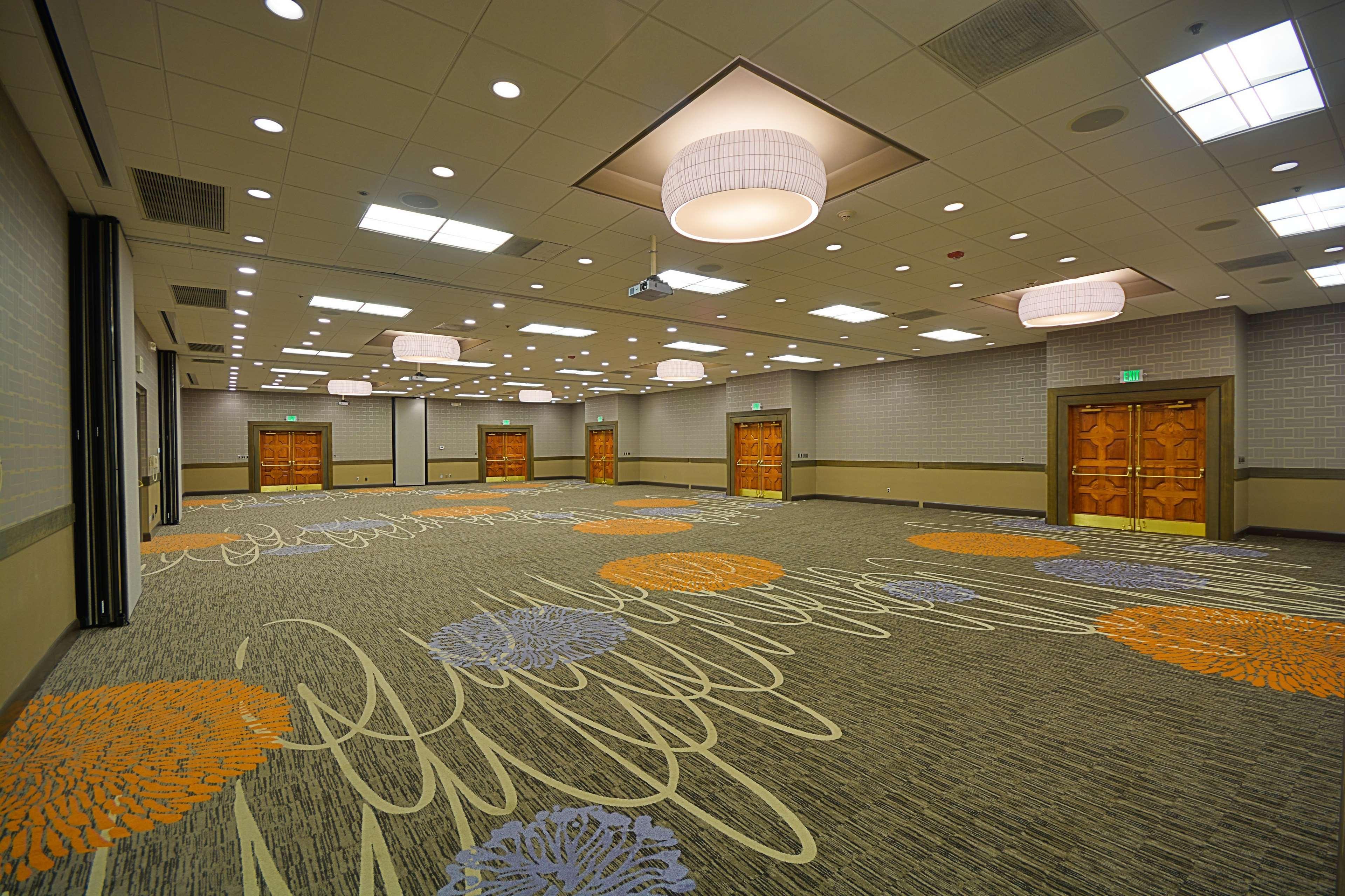 Embassy Suites By Hilton Denver Central Park Zakenleven foto