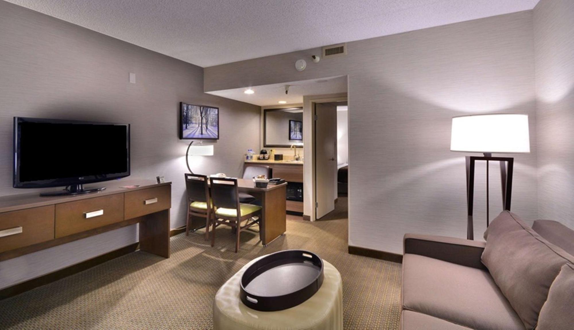 Embassy Suites By Hilton Denver Central Park Buitenkant foto