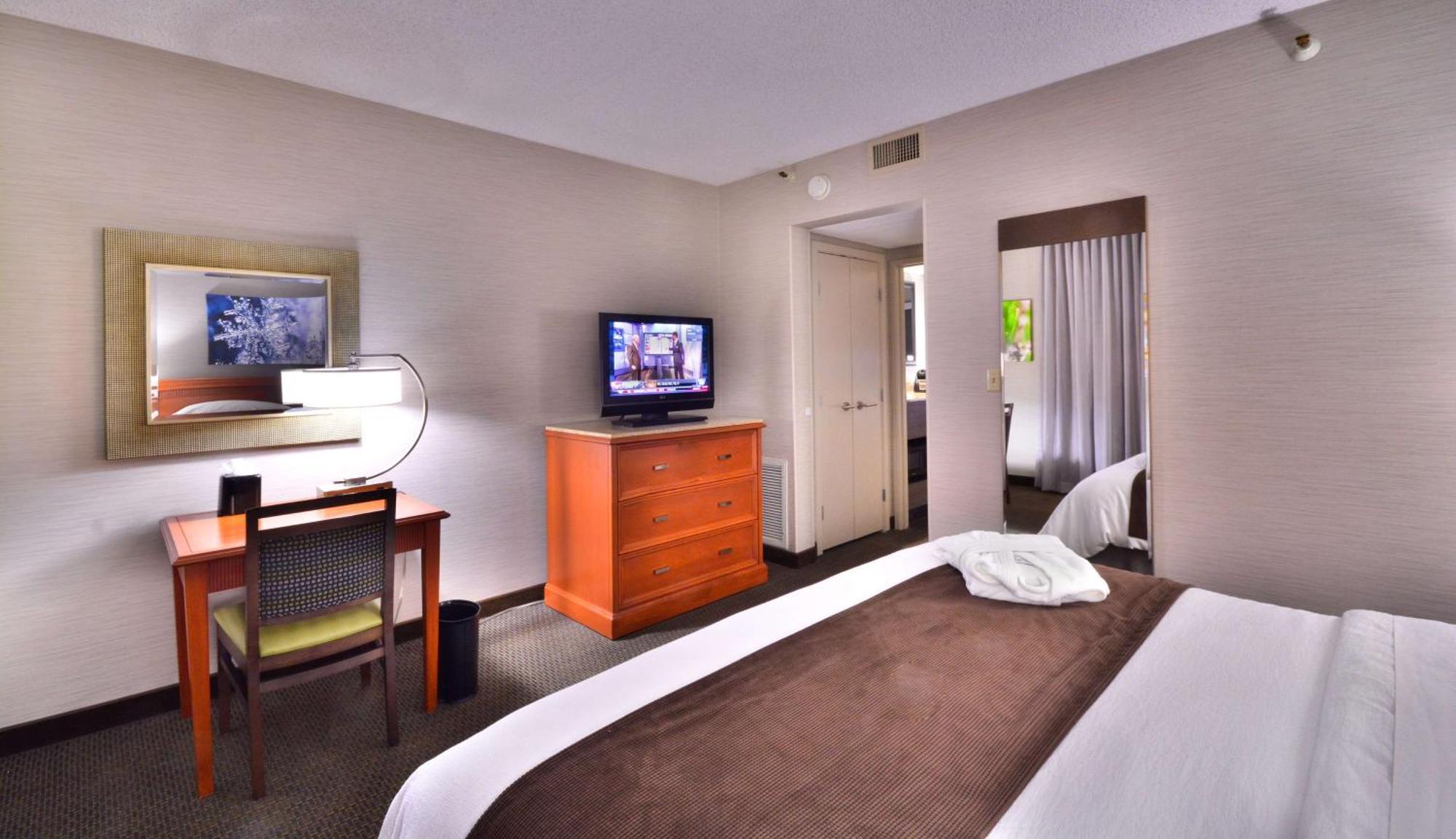 Embassy Suites By Hilton Denver Central Park Buitenkant foto