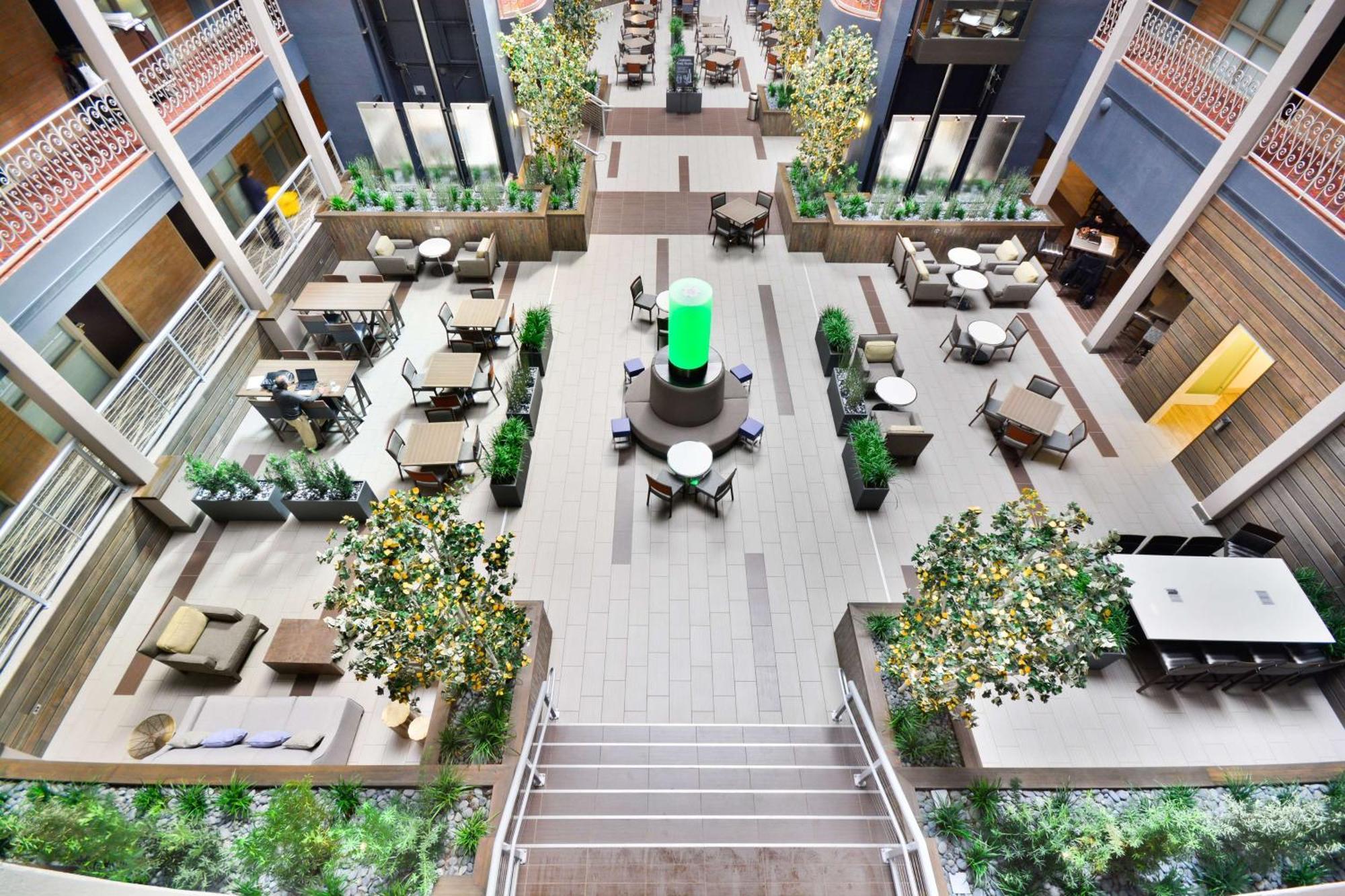 Embassy Suites By Hilton Denver Central Park Buitenkant foto