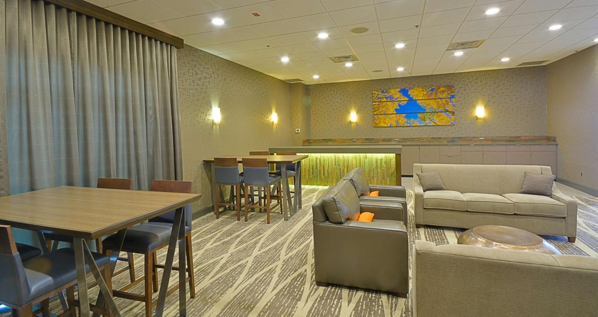 Embassy Suites By Hilton Denver Central Park Buitenkant foto
