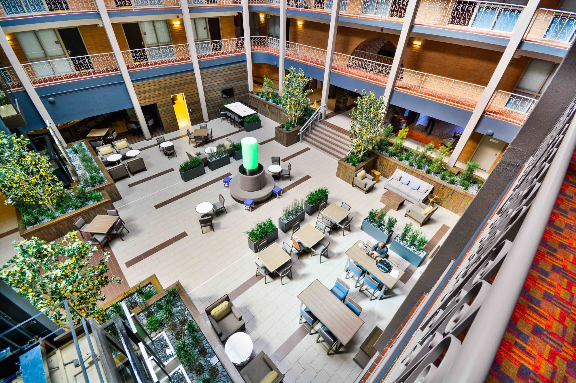 Embassy Suites By Hilton Denver Central Park Interieur foto